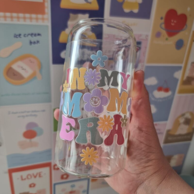 Vaso de vidrio 16 oz - In My Mom Era